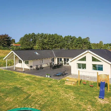 With Fireplace 05 * Vejby