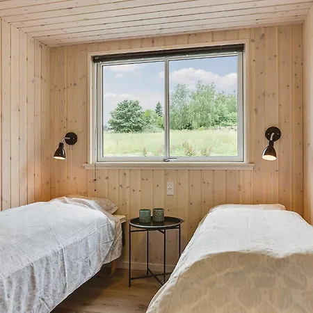 Сasa de vacaciones With Fireplace 05