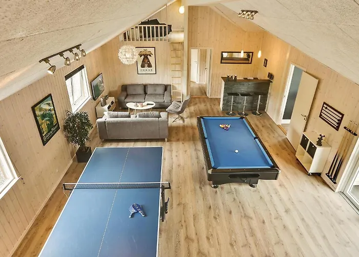 Feriehus With Fireplace 05 *